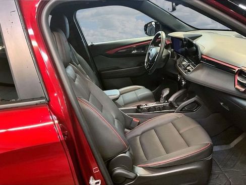 Used 2025 Chevrolet TrailBlazer RS w/ Convenience Package image 30