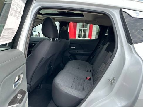 Used 2026 Nissan Kicks SV w/ SV Premium Package AWD/4WD image 17