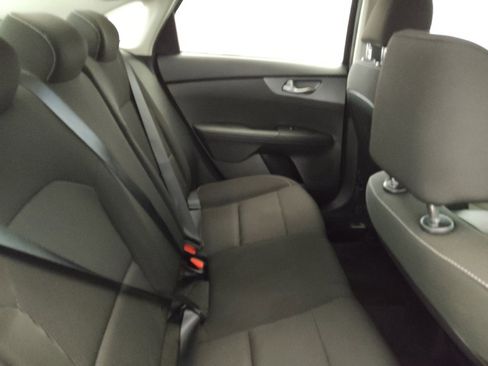 Used 2021 Kia Forte LXS FWD image 19