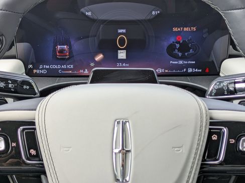 New 2026 Lincoln Aviator Premiere image 14