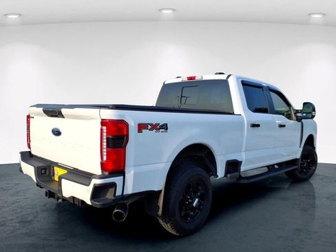 Used 2024 Ford F250 XL w/ STX Appearance Package AWD/4WD image 8