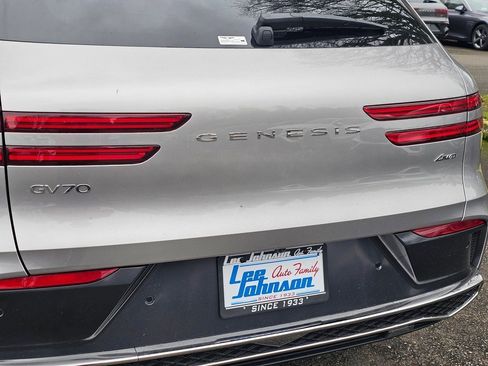 New 2026 Genesis GV70 2.5T Advanced image 25