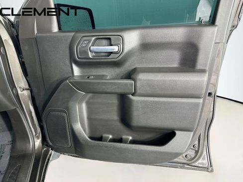 Used 2021 Chevrolet Silverado 1500 Custom image 32