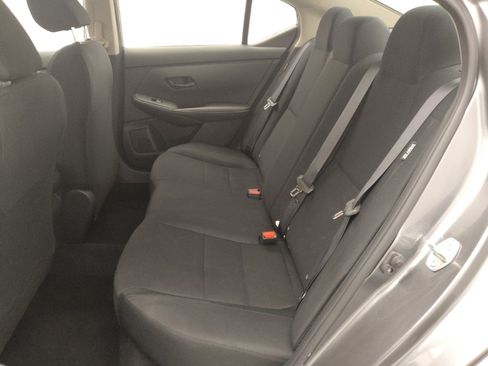 Used 2025 Nissan Sentra S image 18