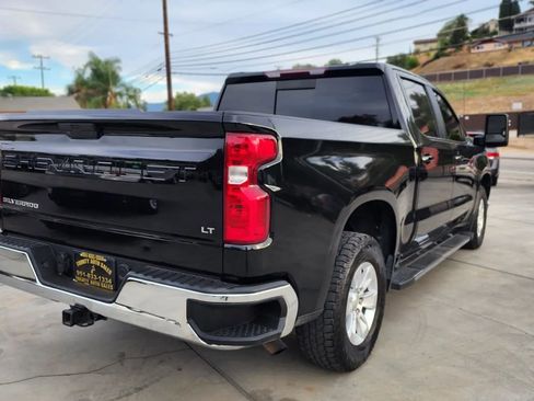 Used 2022 Chevrolet Silverado 1500 LT w/ Convenience Package II image 5