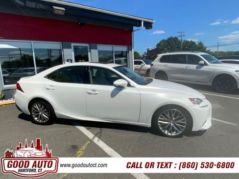 Used 2016 Lexus IS 300 AWD w/ Navigation System Package image 4