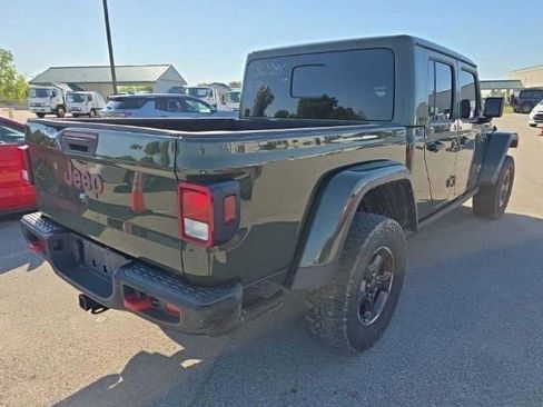 Used 2023 Jeep Gladiator Rubicon w/ Cold Weather Group AWD/4WD image 3