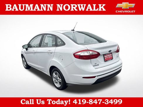 Used 2017 Ford Fiesta SE FWD image 8