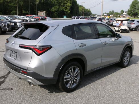 Used 2025 Acura ADX FWD image 8