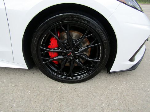 Used 2023 Chevrolet Corvette Stingray Preferred Cpe w/ Z51 Performance Package image 23