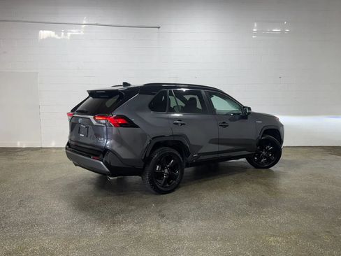 Used 2019 Toyota RAV4 XSE w/ XSE Weather Package AWD/4WD image 3