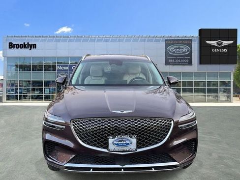 Used 2023 Genesis GV70 2.5T w/ Advanced Package image 11