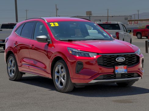 Used 2023 Ford Escape ST-Line w/ Tech Pack #1 FWD image 7