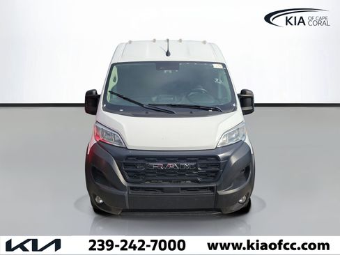 Used 2026 RAM ProMaster 2500 w/ Convenience Group FWD image 3