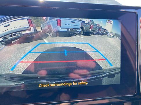 Used 2024 Toyota Corolla SE w/ SE Package image 26