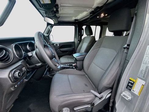 Used 2023 Jeep Wrangler Unlimited AWD/4WD image 23
