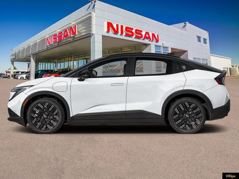 New 2026 Nissan Leaf Platinum+ w/ Cargo Package (Platinum+) FWD image 3