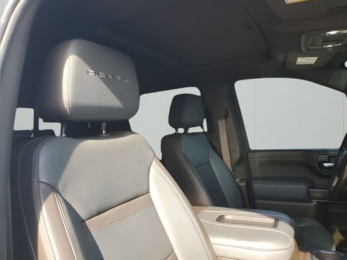 Used 2022 GMC Sierra 2500 Denali w/ Denali Ultimate Package image 15