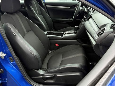 Used 2019 Honda Civic Sport image 11