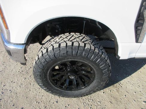 New 2026 Ford F250 Lariat image 12