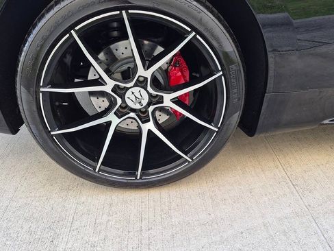 Used 2012 Maserati GranTurismo S RWD image 31