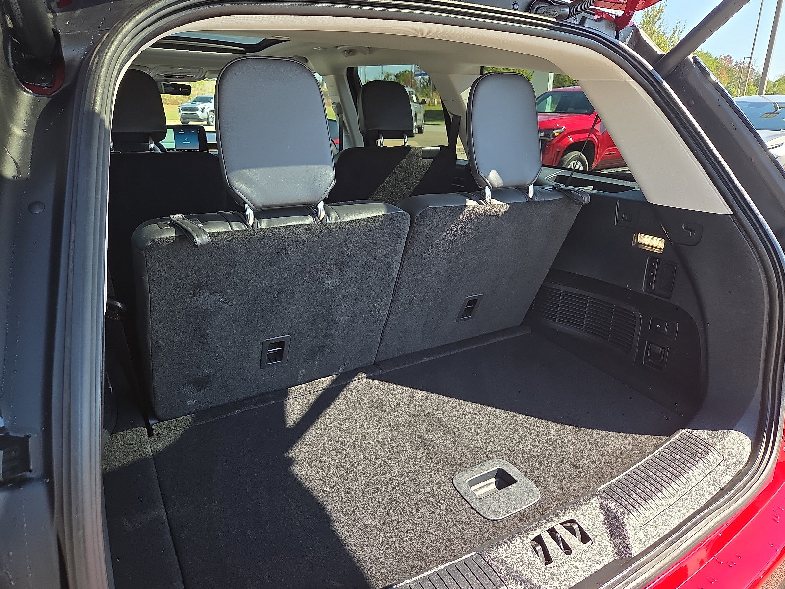 Used 2025 Lincoln Aviator Reserve w/ Equipment Group 201A AWD/4WD image 8