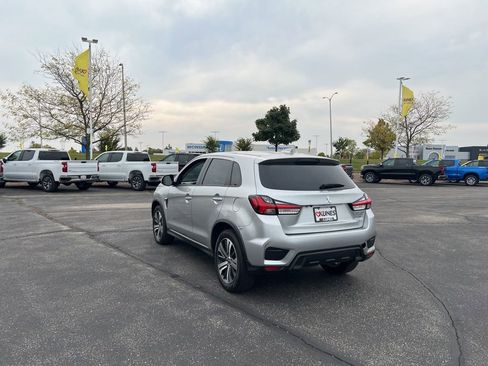 Used 2024 Mitsubishi Outlander Sport SE image 6