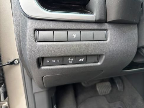 Used 2023 Nissan Rogue SL w/ SL Premium Package AWD/4WD image 13