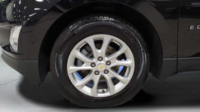 Used 2020 Chevrolet Equinox LS w/ LS Convenience Package FWD image 24