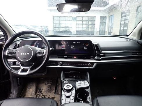 Certified 2023 Kia Sportage EX image 10