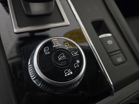 Used 2022 Mitsubishi Outlander ES image 28