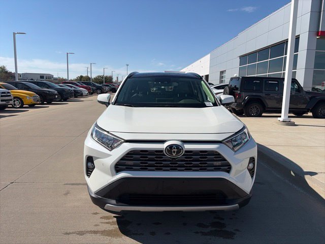 Used 2019 Toyota RAV4 Limited w/ Advanced Technology Package AWD/4WD image 2