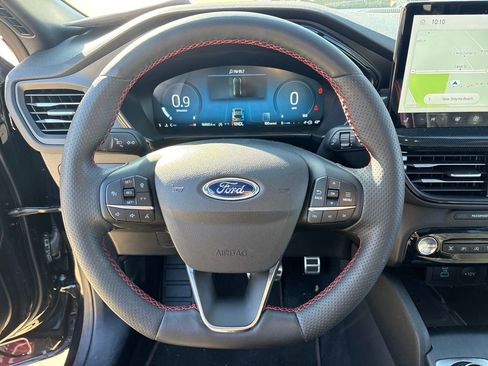 Used 2023 Ford Escape ST-Line Elite w/ Premium Technology Package image 18