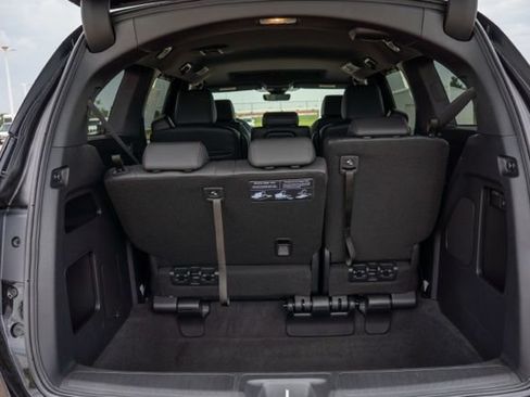 Used 2023 Honda Odyssey Sport image 11