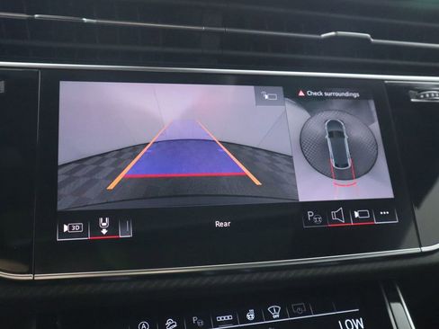 New 2026 Audi SQ8 Prestige image 17