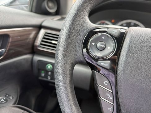 Used 2016 Honda Accord EX image 19