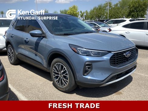 Used 2025 Ford Escape SE w/ PHEV Premium Package FWD image 1