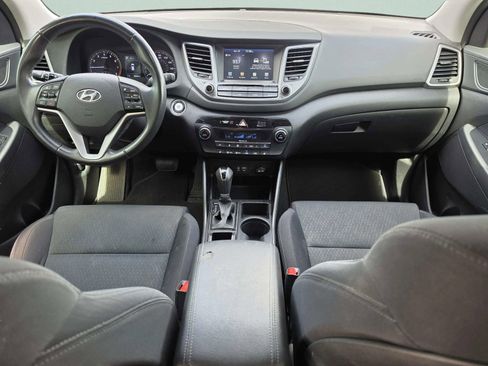 Used 2018 Hyundai Tucson Value FWD image 16
