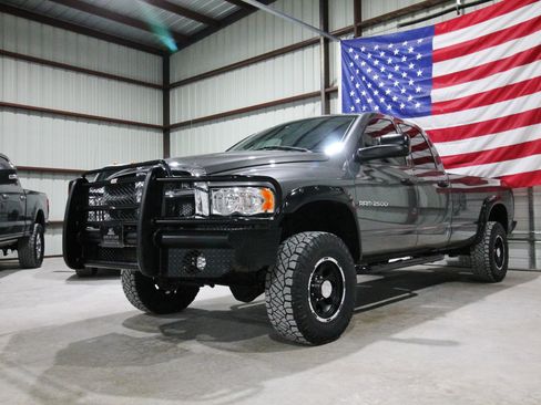 Used 2003 Dodge Ram 2500 Truck SLT image 3