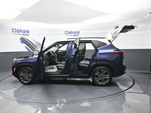 Certified 2023 Kia Seltos S w/ Navigation Package image 42