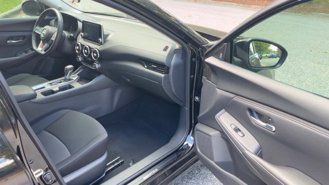 Used 2025 Nissan Sentra SV w/ All-Weather Package FWD image 10