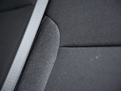 Used 2025 Chevrolet Silverado 1500 Custom image 32