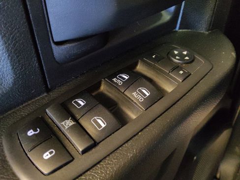 Used 2018 RAM 1500 Tradesman w/ Popular Equipment Group image 27