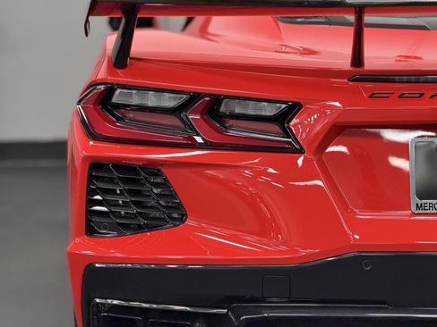 Used 2025 Chevrolet Corvette Stingray Coupe w/ 1LT image 13