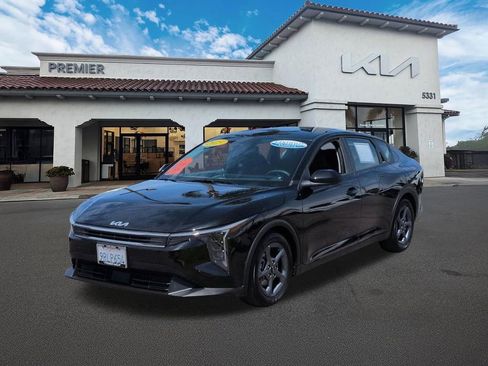 Certified 2025 Kia K4 FWD image 4