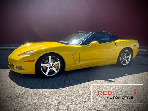 Used 2007 Chevrolet Corvette Coupe w/ Preferred Equipment Group image 1