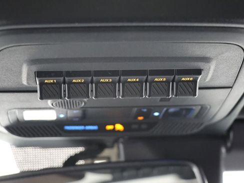 Used 2025 Ford Bronco Badlands image 27