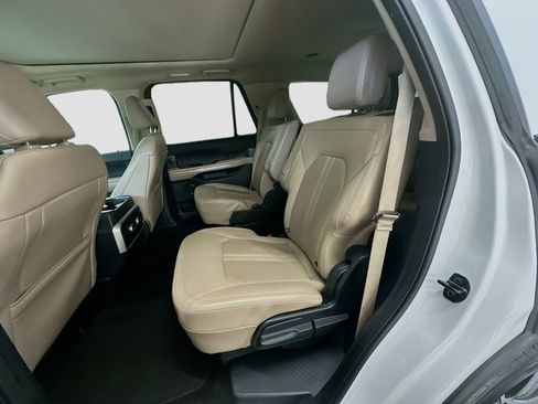 Used 2023 Ford Expedition Limited image 30