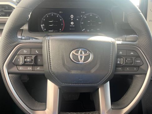 New 2025 Toyota Tacoma TRD Off-Road image 18