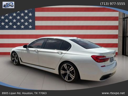 Used 2017 BMW 740i RWD image 6
